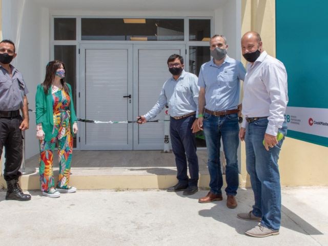 Un programa de reinserción laboral para presos sumó una escuela de cocina en la cárcel de Florencio Varela